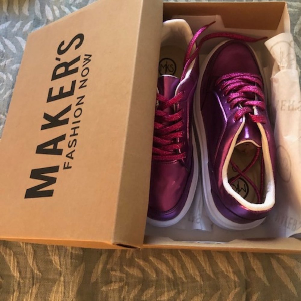 Maker"s Adele Sneakers - Size 8 - Purple
